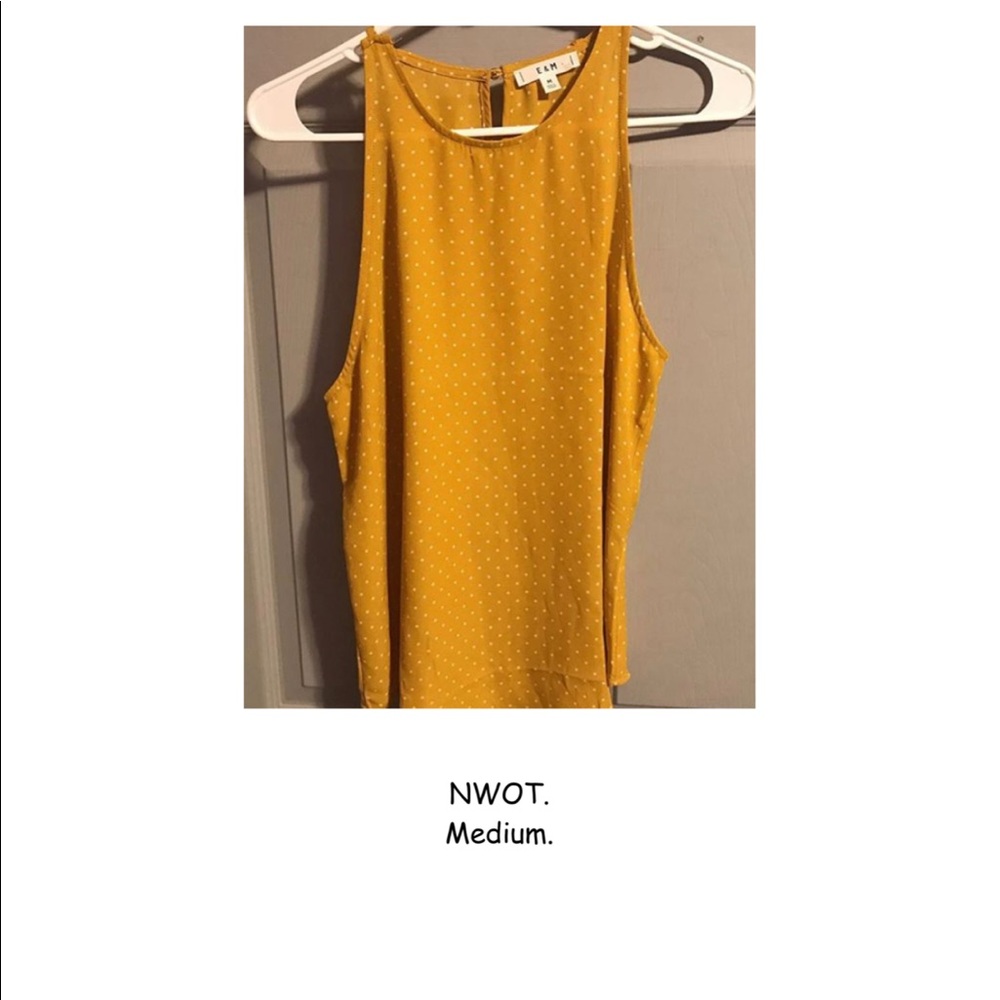 ✨NWOT✨ polka dot tank
